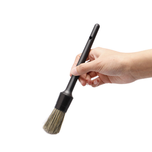 Detailing brush